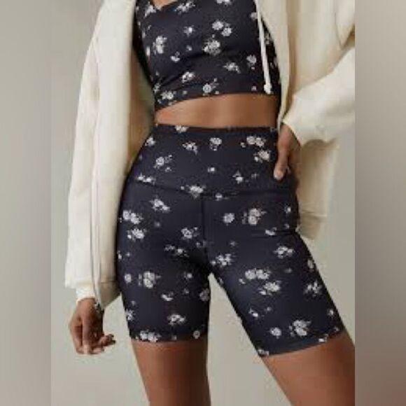 Aerie XXS bike shorts - Picture 1 of 4